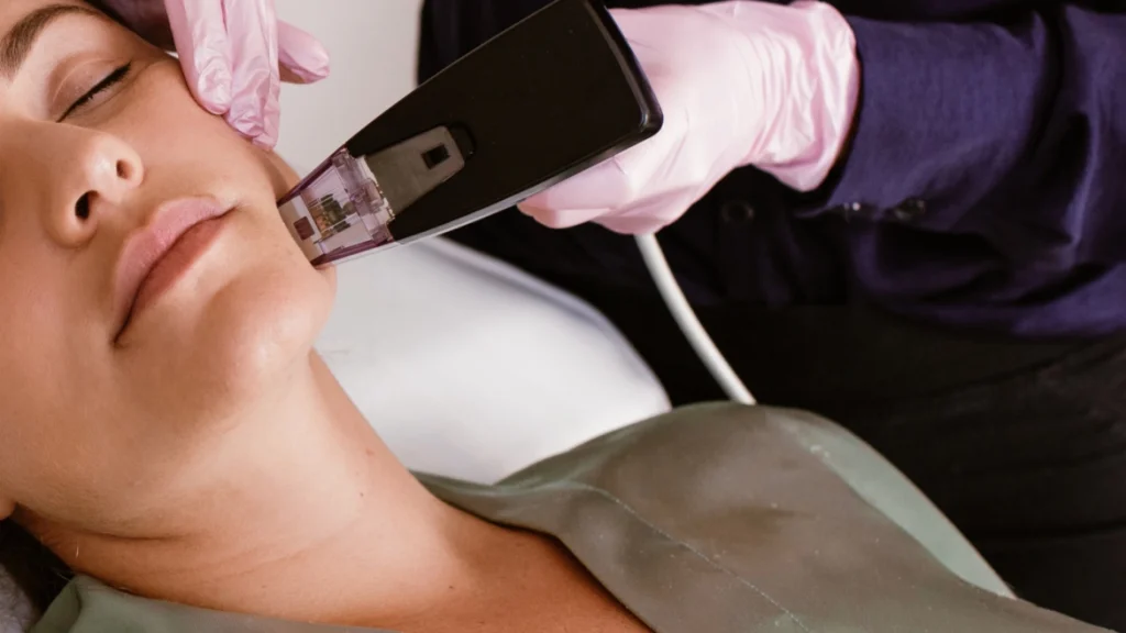 Achieve a Youthful Glow: The Benefits of HIFU for Skin Tightening